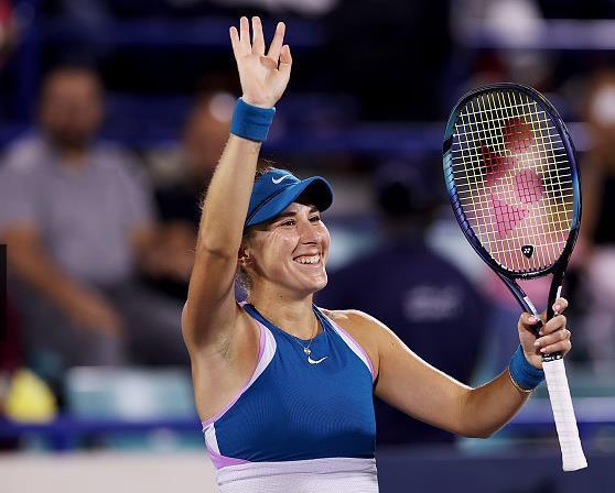 机在例行飞 机在例行飞