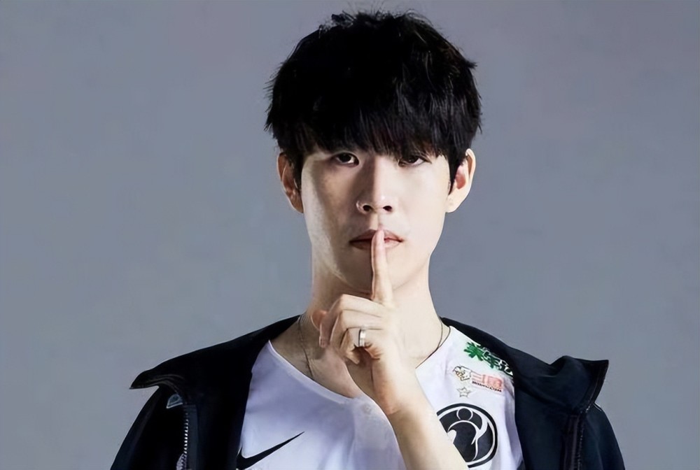 和决策都充 和决策都充